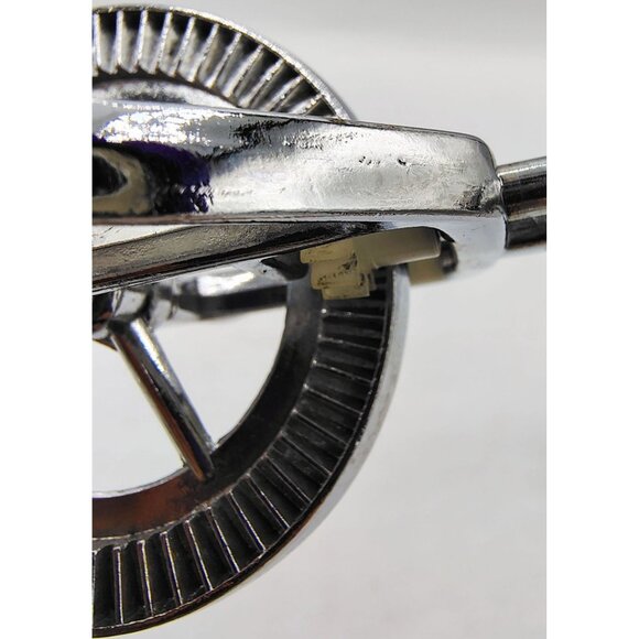 Robinson Hand Crank Egg Beater Vintage Manual Mixer Stainless Steel White Handle - Picture 13 of 14